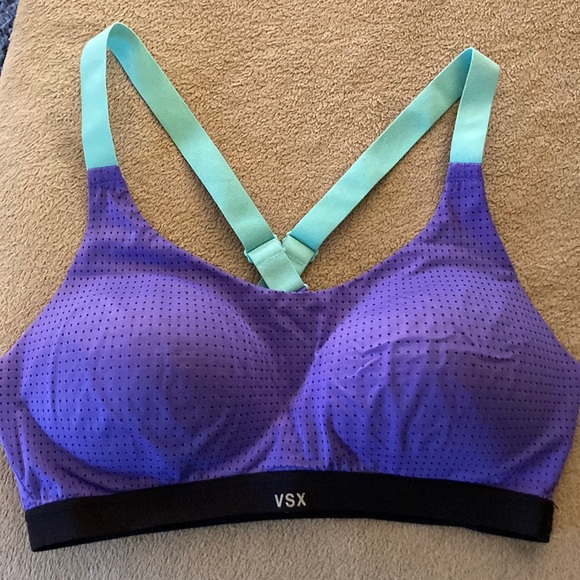 Victoria's Secret Other - Victoria’s Secret padded sports bra